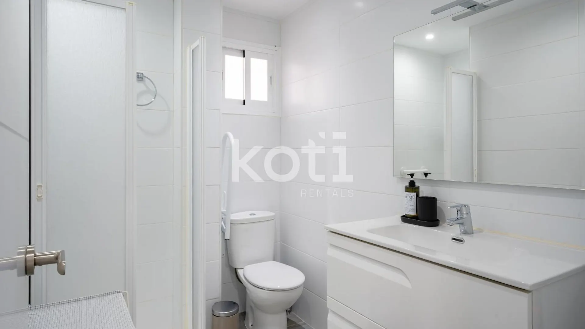 Koti Rentals - Colina Blanca 丰希罗拉 0*,