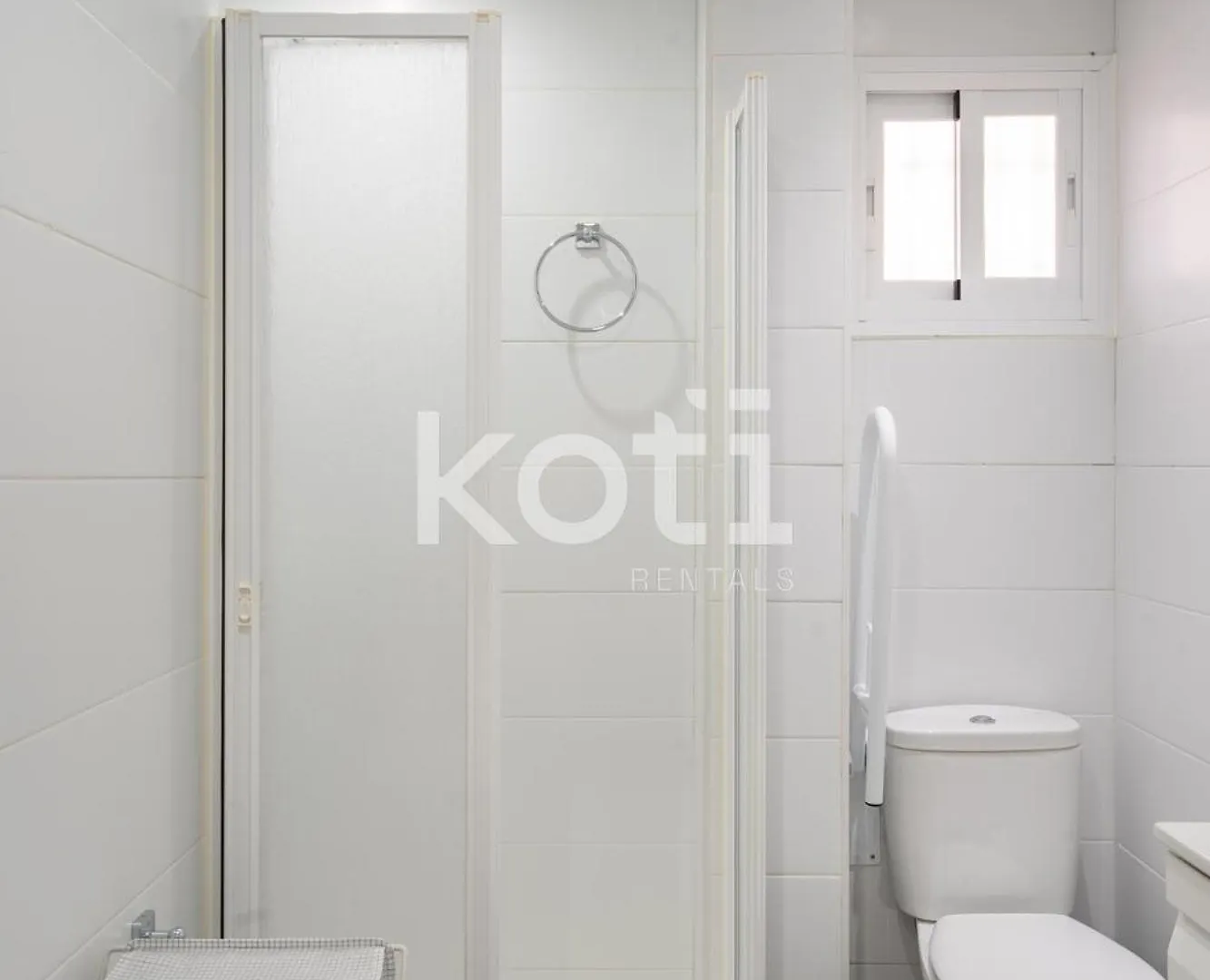 Koti Rentals - Colina Blanca 丰希罗拉